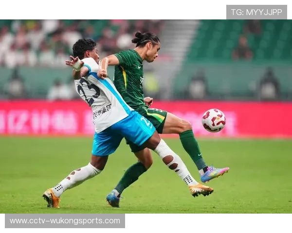 青岛西海岸2025赛季场均跑动距离联赛第四，拦截总数中超第二